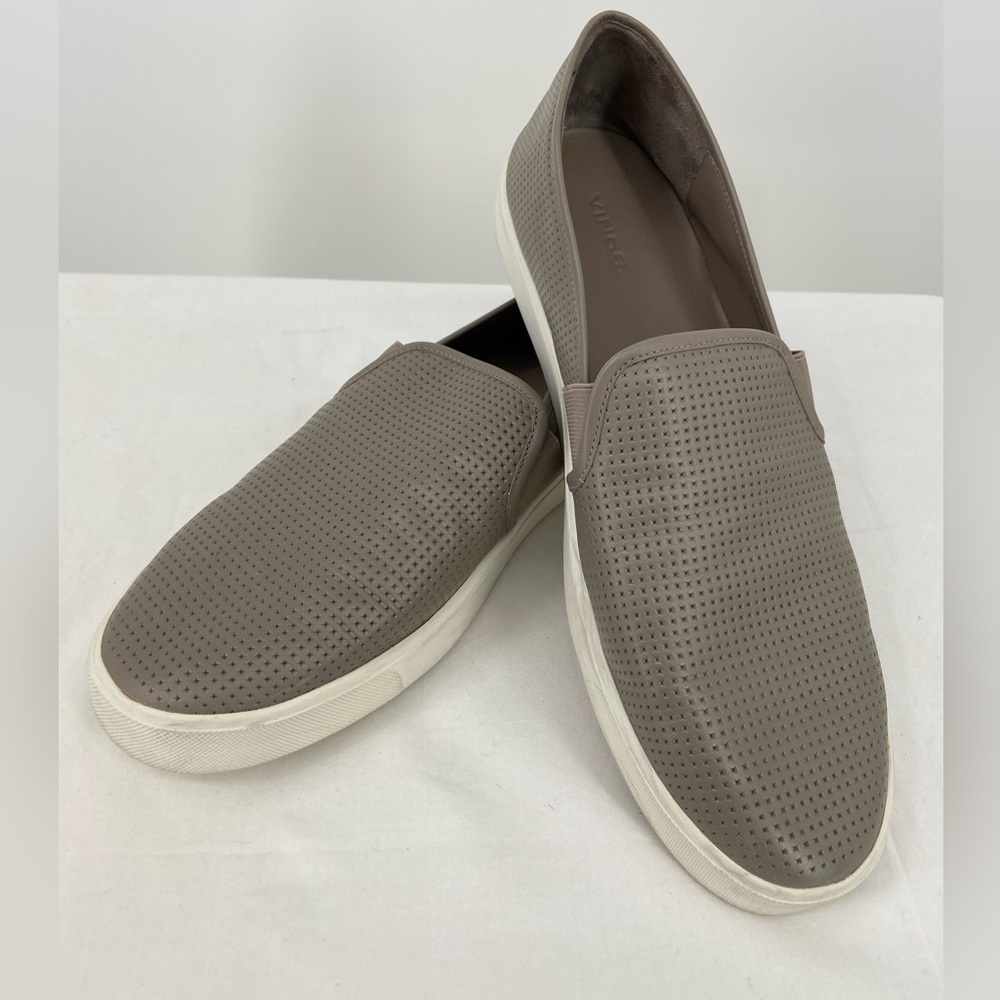 Vince Womens Blair Leather‎ perforated sneaker, slip on, size 12